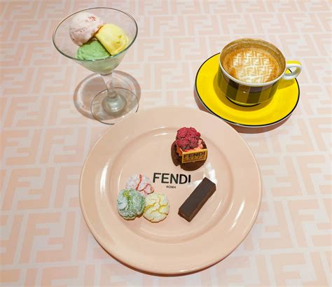 フェンディのカフェ「FENDI CAFFE」が日本初上陸、映えるメ 